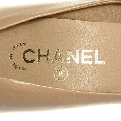 Chanel Lambskin Chain Around Cap Toe Pumps 39 Beige Gold 7 of 8
