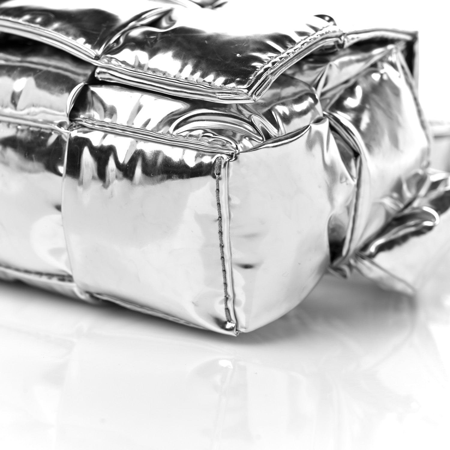 Bottega Veneta Metallic Lambskin Maxi Intrecciato Padded The Belt Cassette Bag Silver 6 of 7