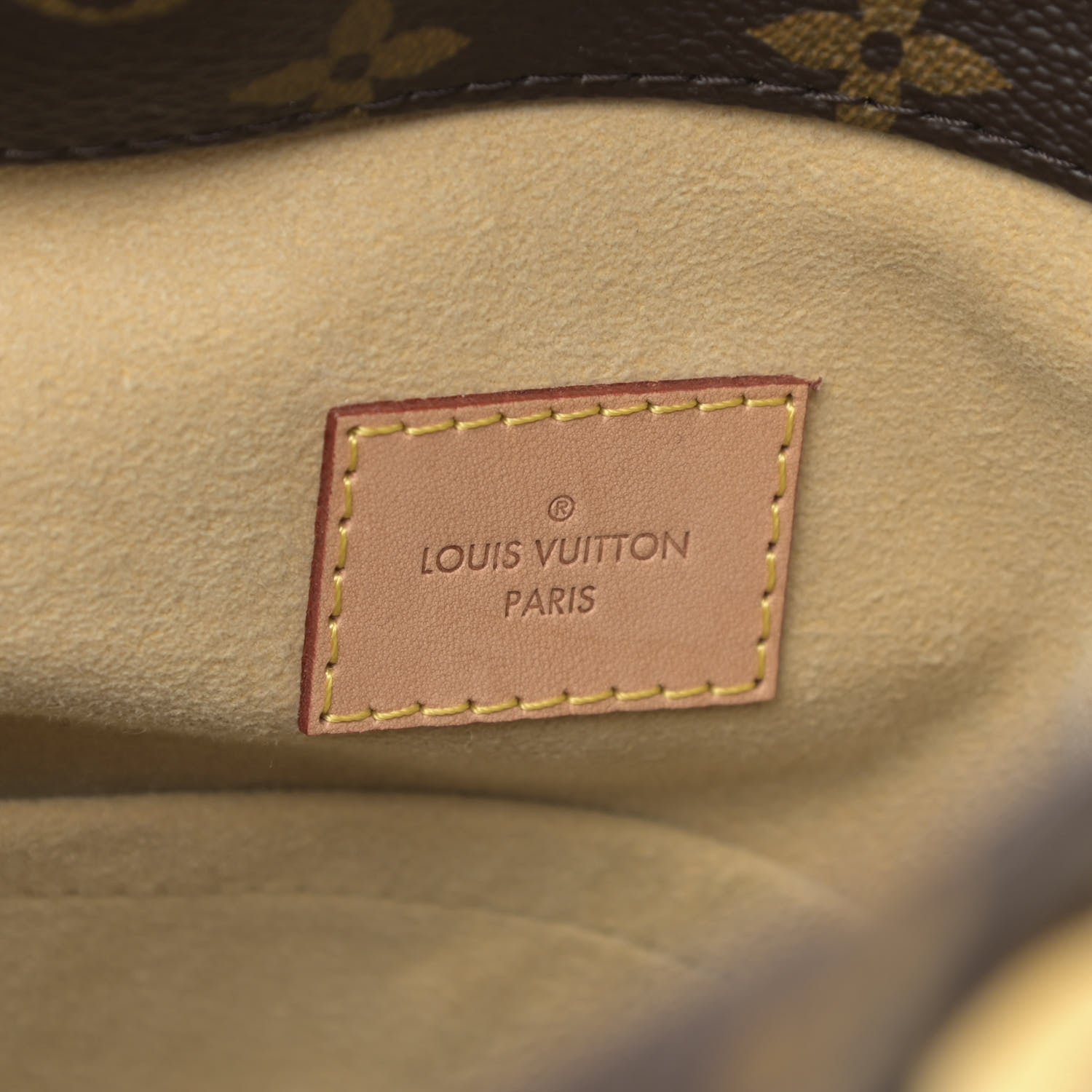 Louis Vuitton Monogram Artsy MM 6 of 14