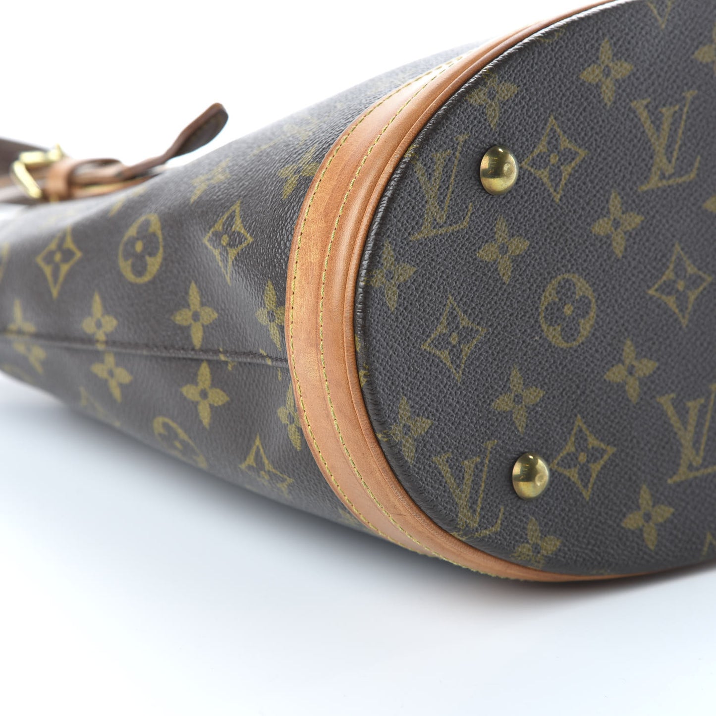 Monogram Petit Bucket 23