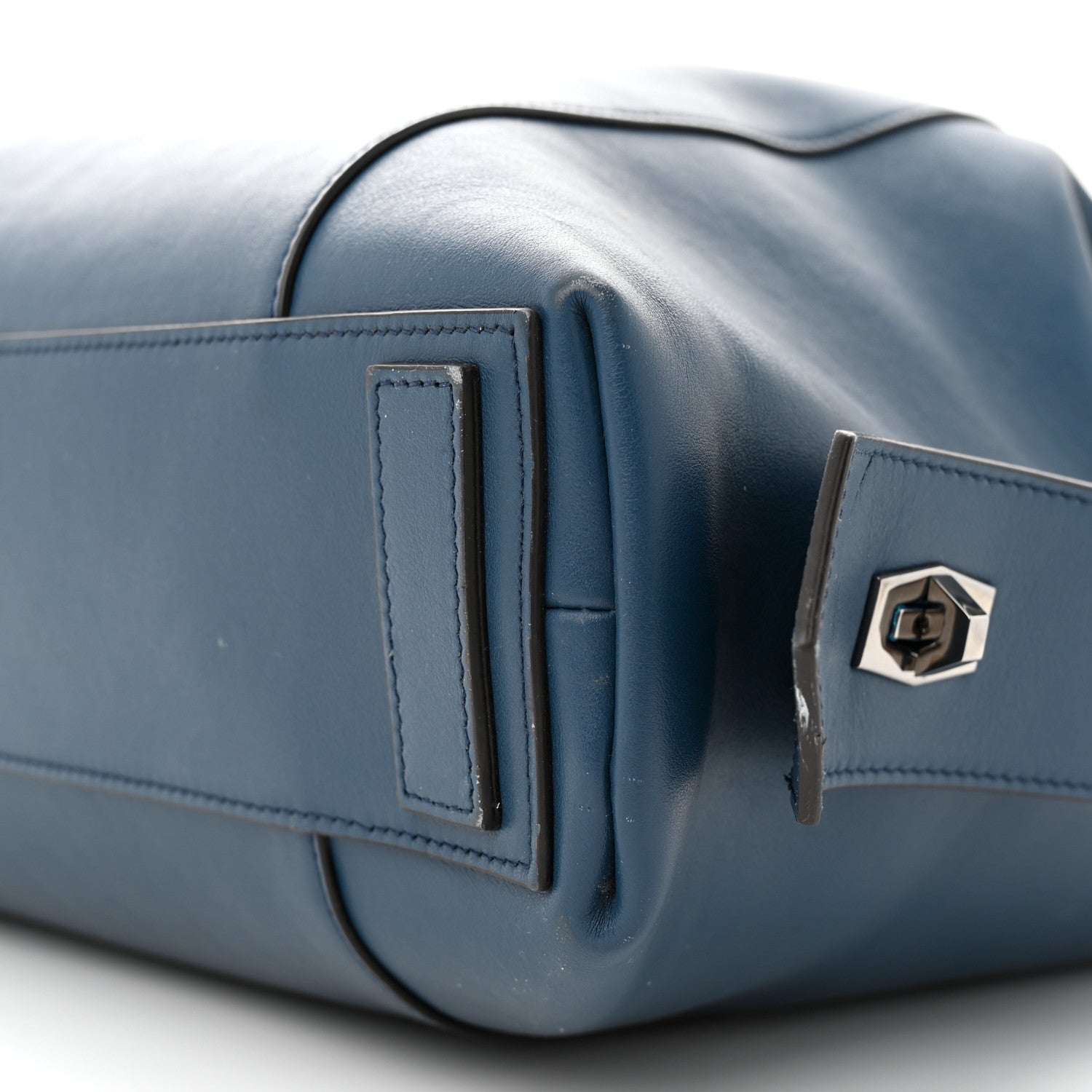 Givenchy Smooth Calfskin Medium Soft Antigona Midnight 9 of 16