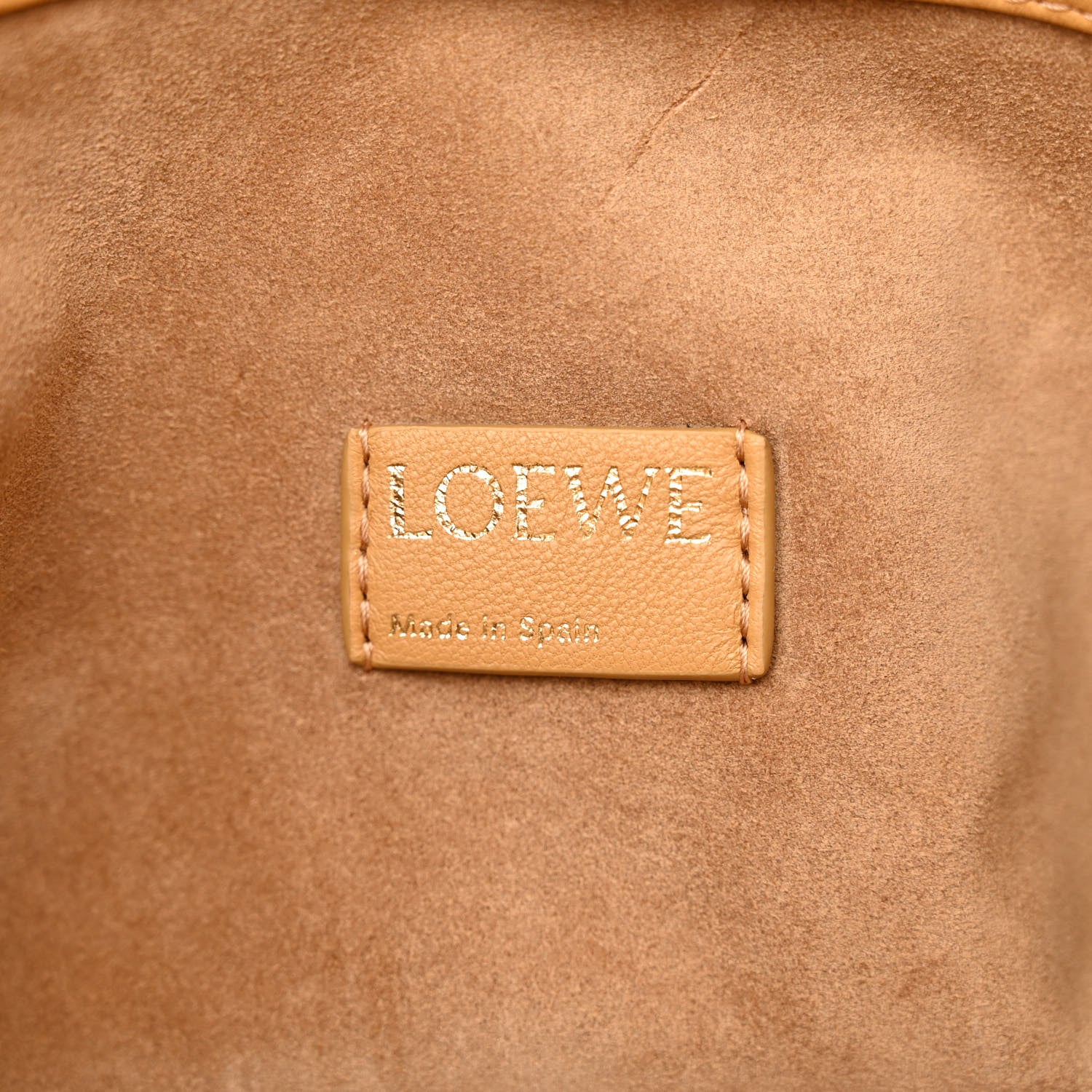Loewe Mellow Nappa Donut Medium Chain Flamenco Knot Clutch Sahara 6 of 10