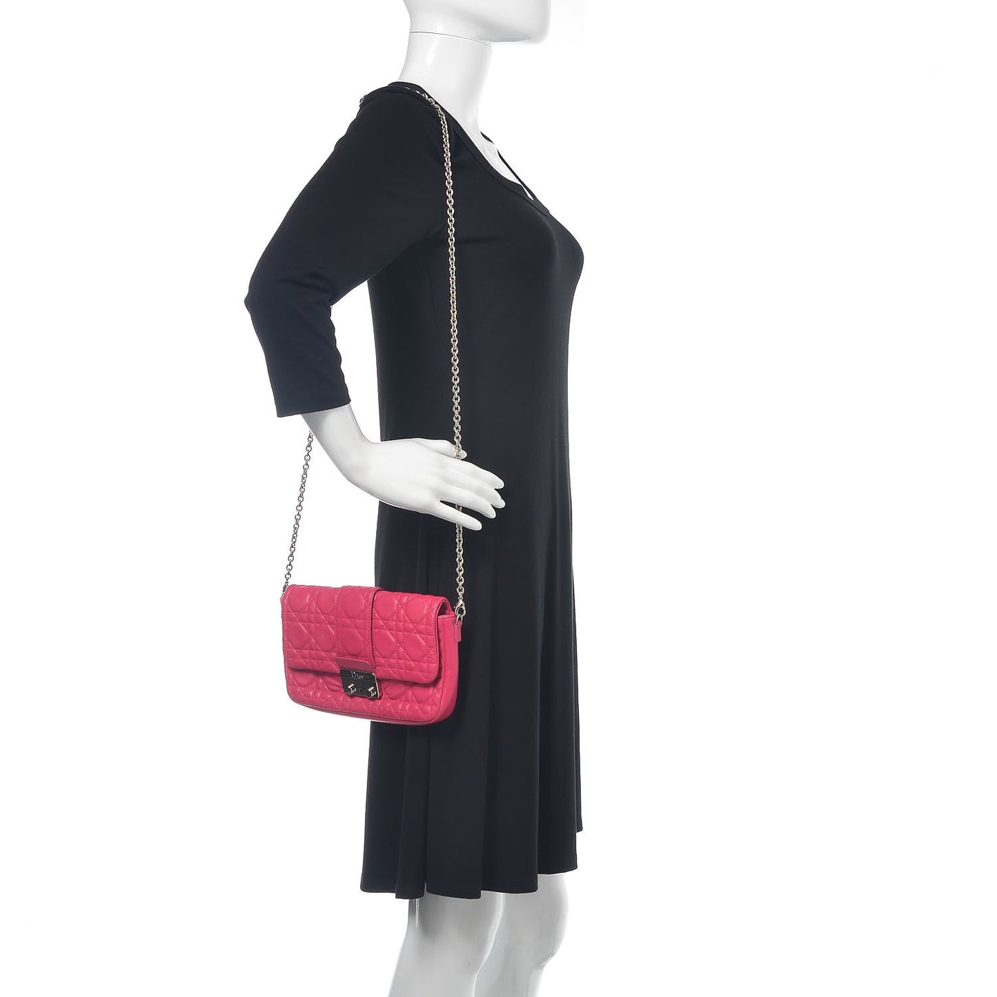 Lambskin Cannage New Lock Pouch Fuchsia