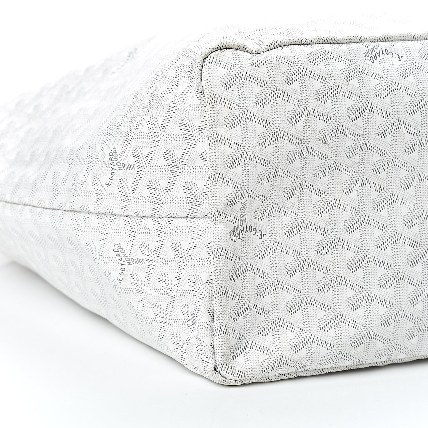 Goyardine Saint Louis GM White
