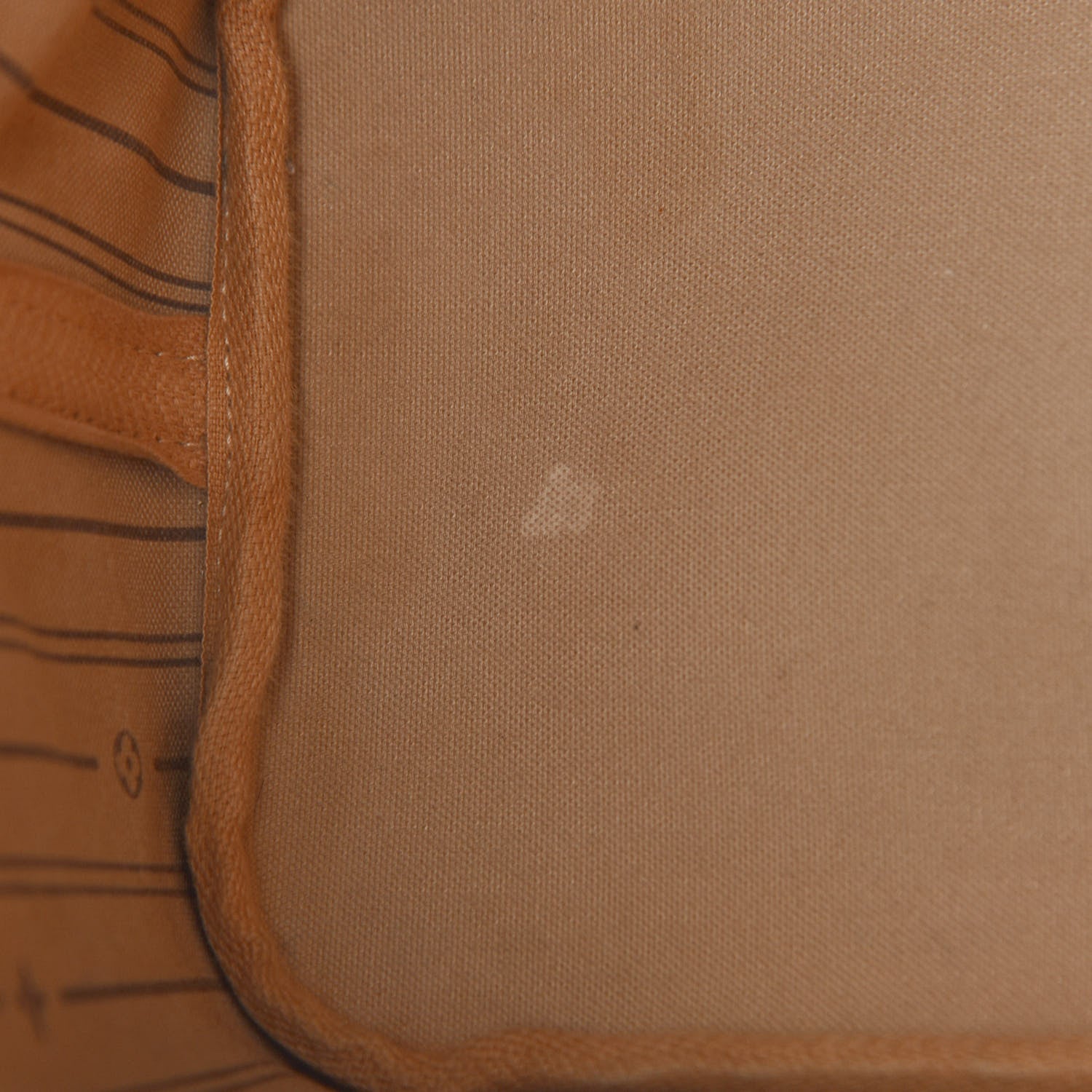 Louis Vuitton Monogram Neverfull MM 7 of 14