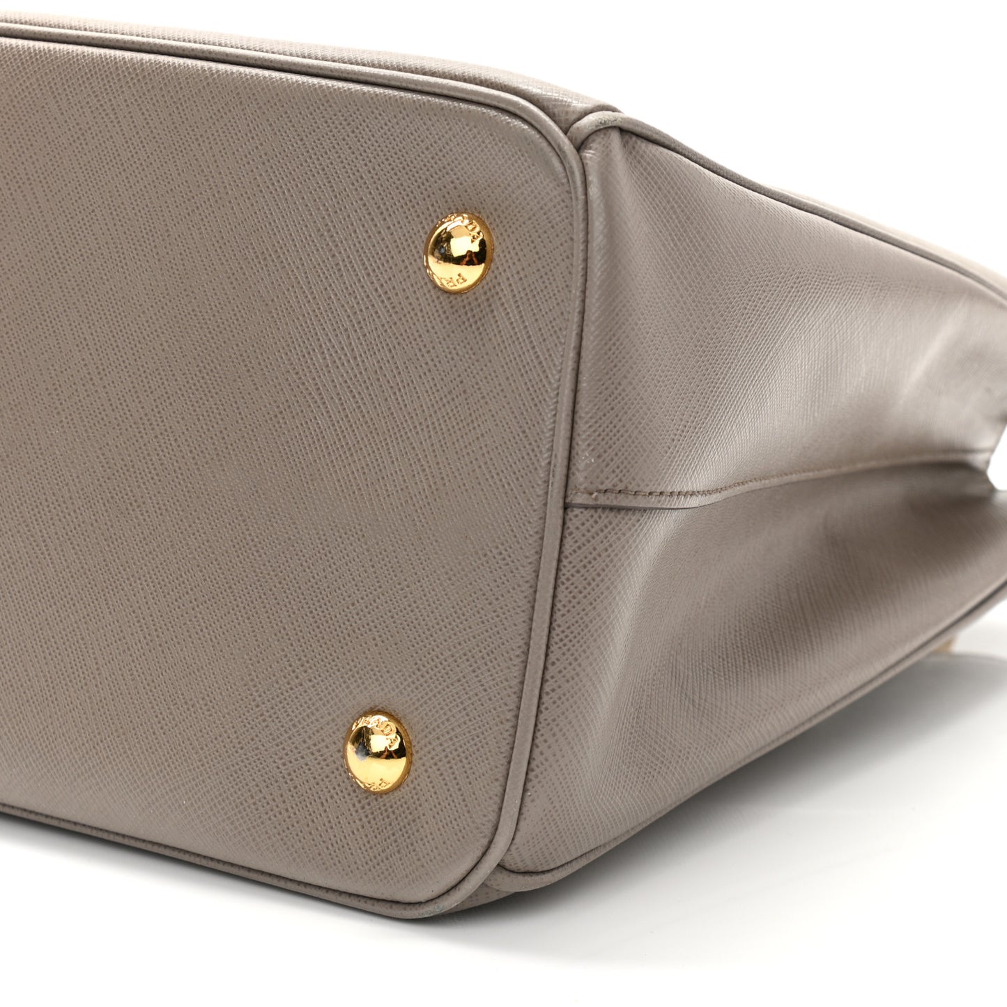 Saffiano Lux Medium Tote Argilla