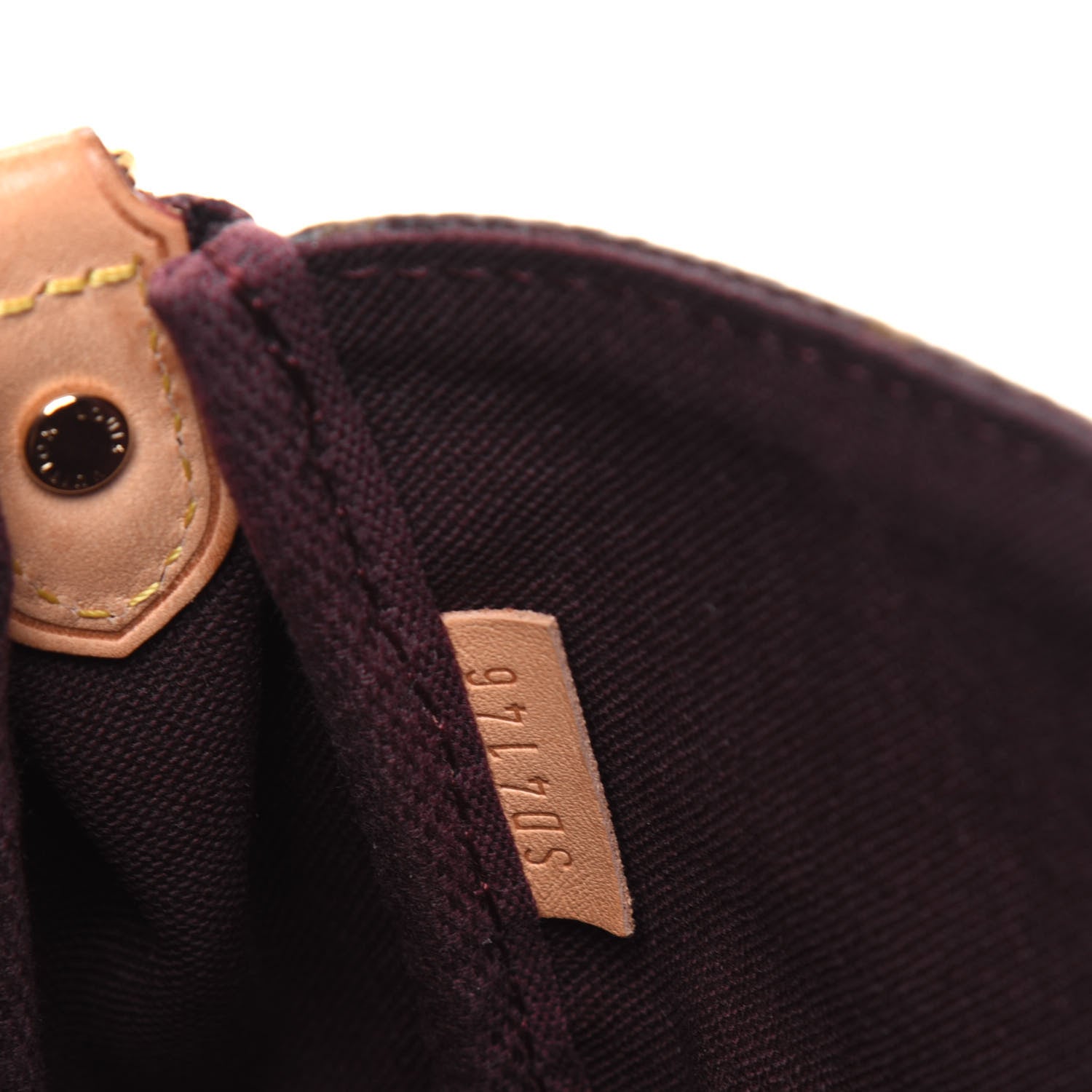 Louis Vuitton Monogram Favorite PM 9 of 14