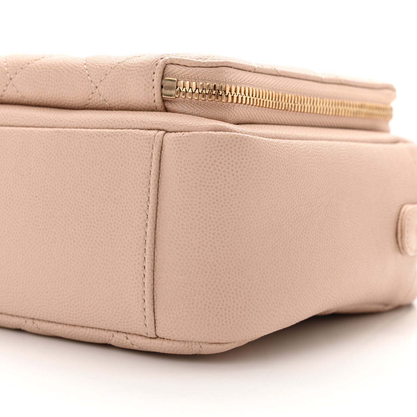 Caviar Quilted Medium Business Affinity Camera Case Light Pink