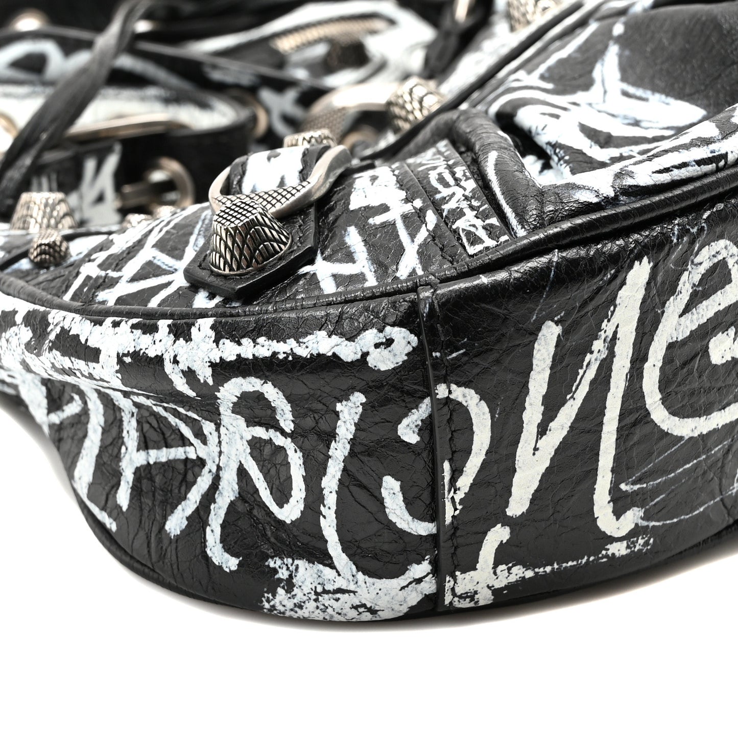 Agneau Arena Graffiti Le Cagole Shoulder Bag XS White Black