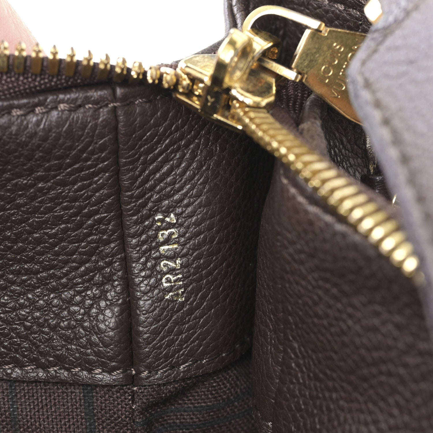 Louis Vuitton Empreinte Suede Audacieuse MM Ombre 6 of 8