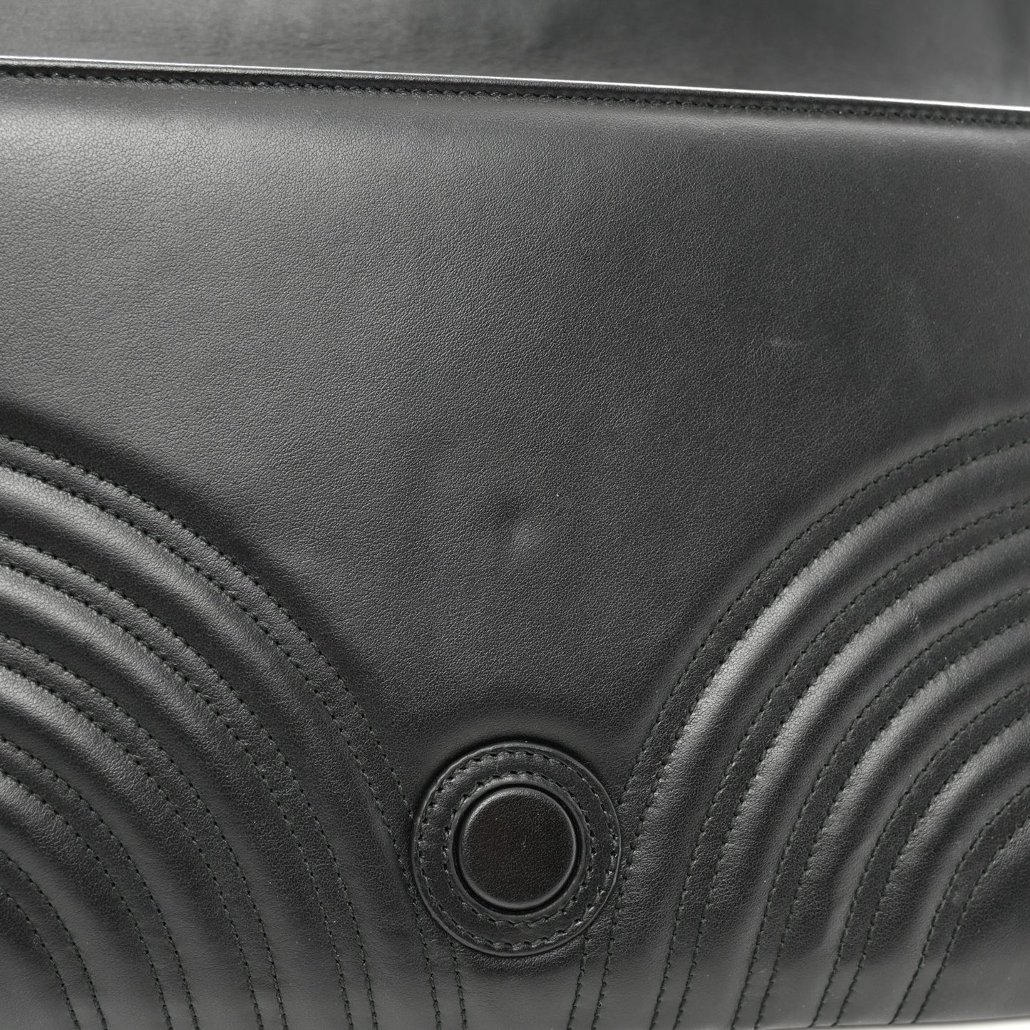 Calfskin Matelasse GG Marmont Clutch Black