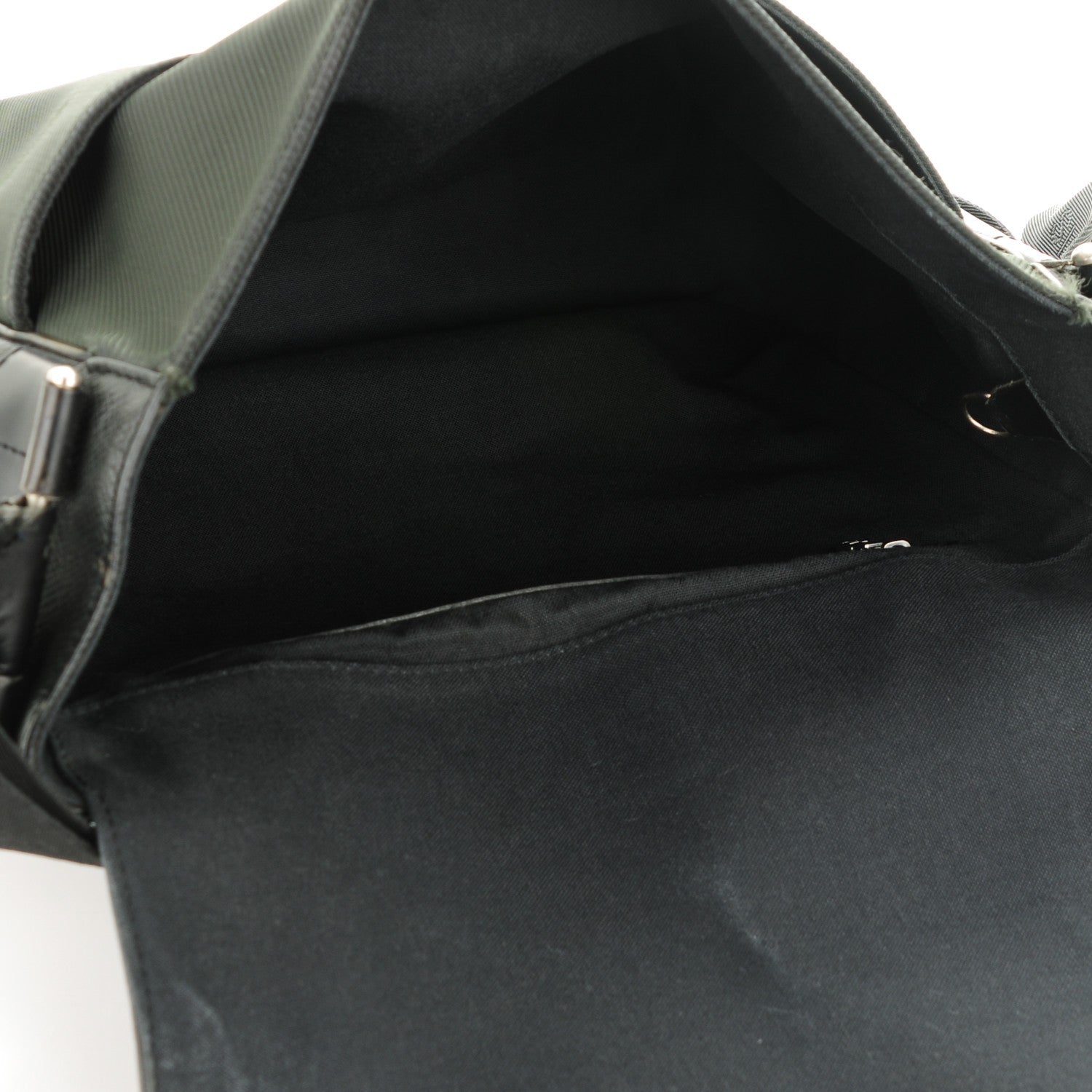 Louis Vuitton Taiga Viktor Messenger Bag Ardoise 5 of 11