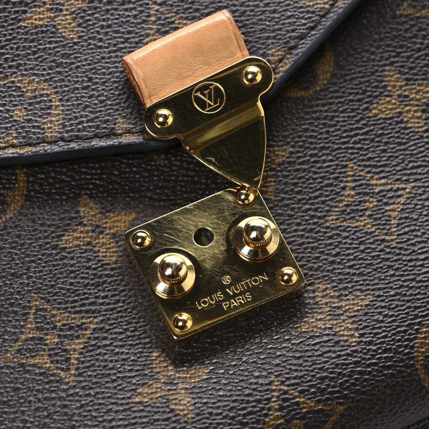 Louis Vuitton Monogram Pochette Metis 12 of 12