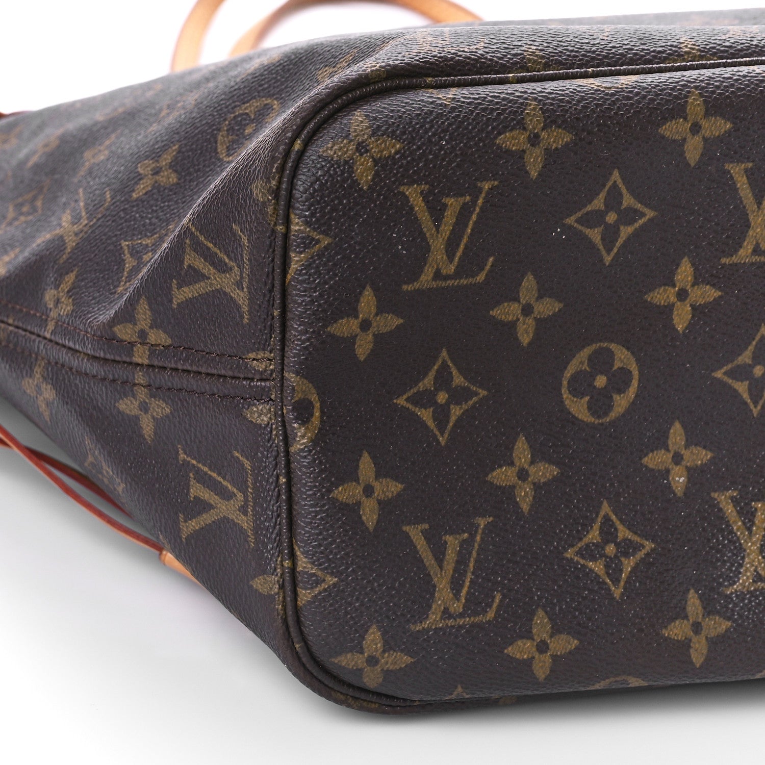 Louis Vuitton Monogram Neverfull MM 7 of 16
