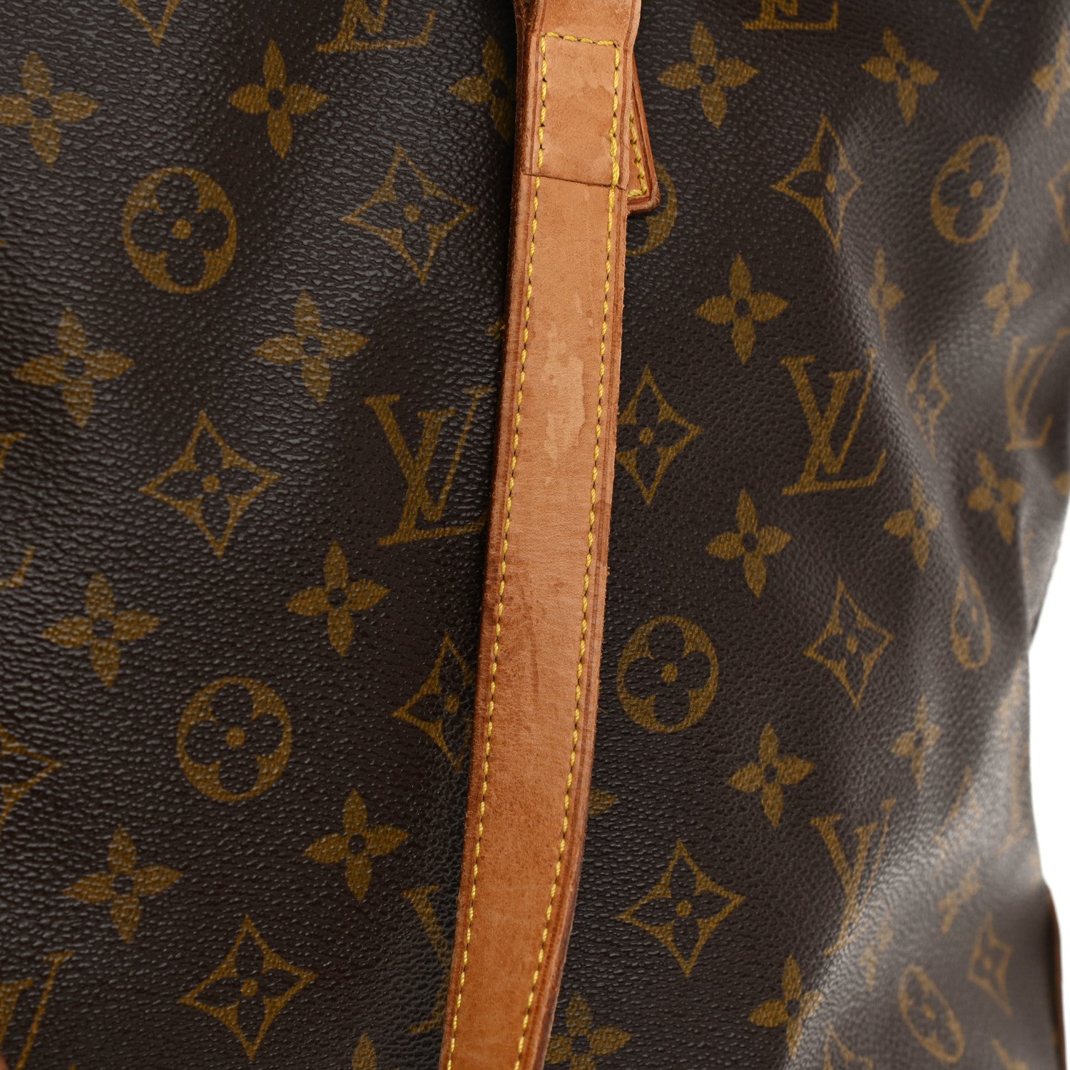Louis Vuitton Monogram Cabas Mezzo 11 of 15