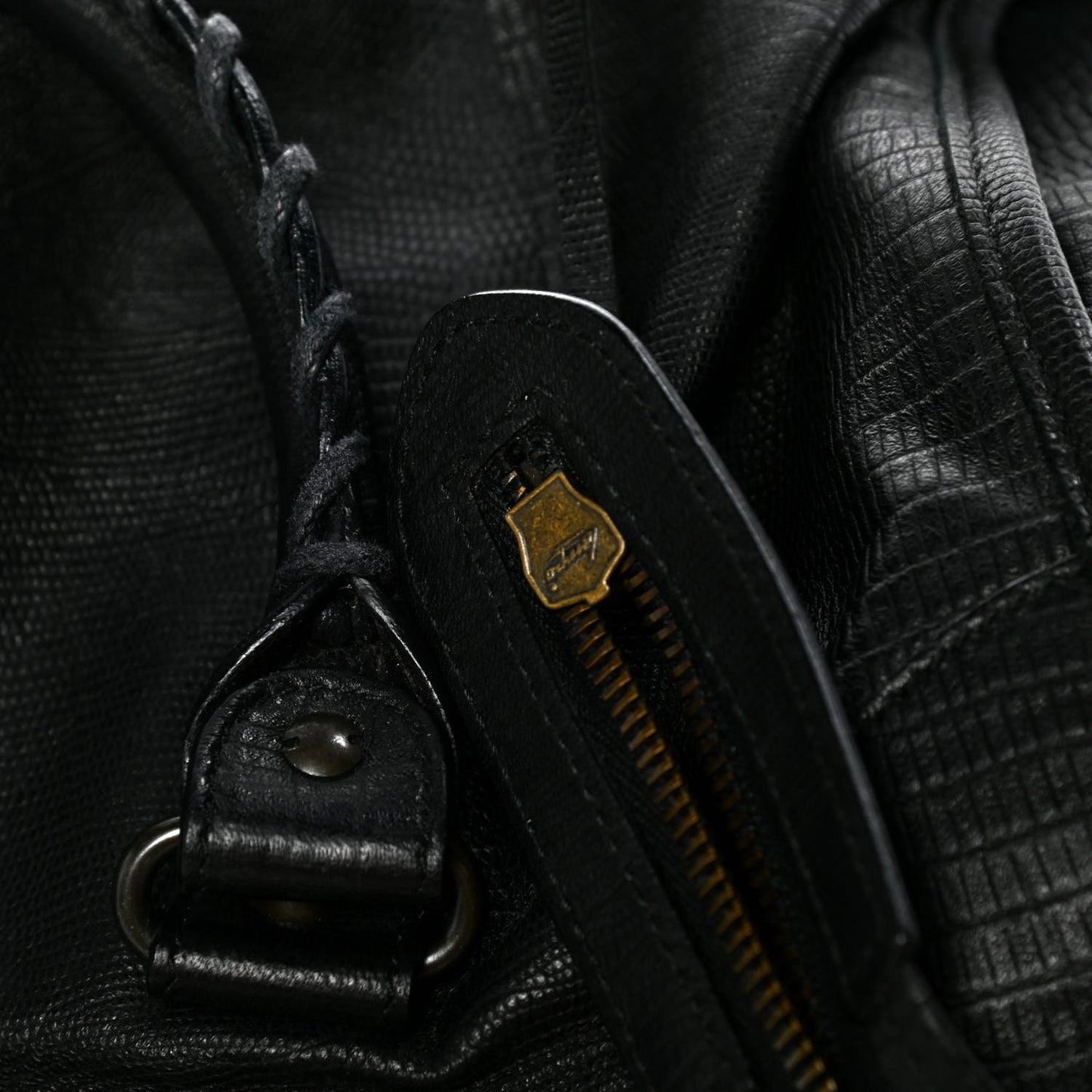 Calfskin Lizard Embossed Classic Hardware City Black