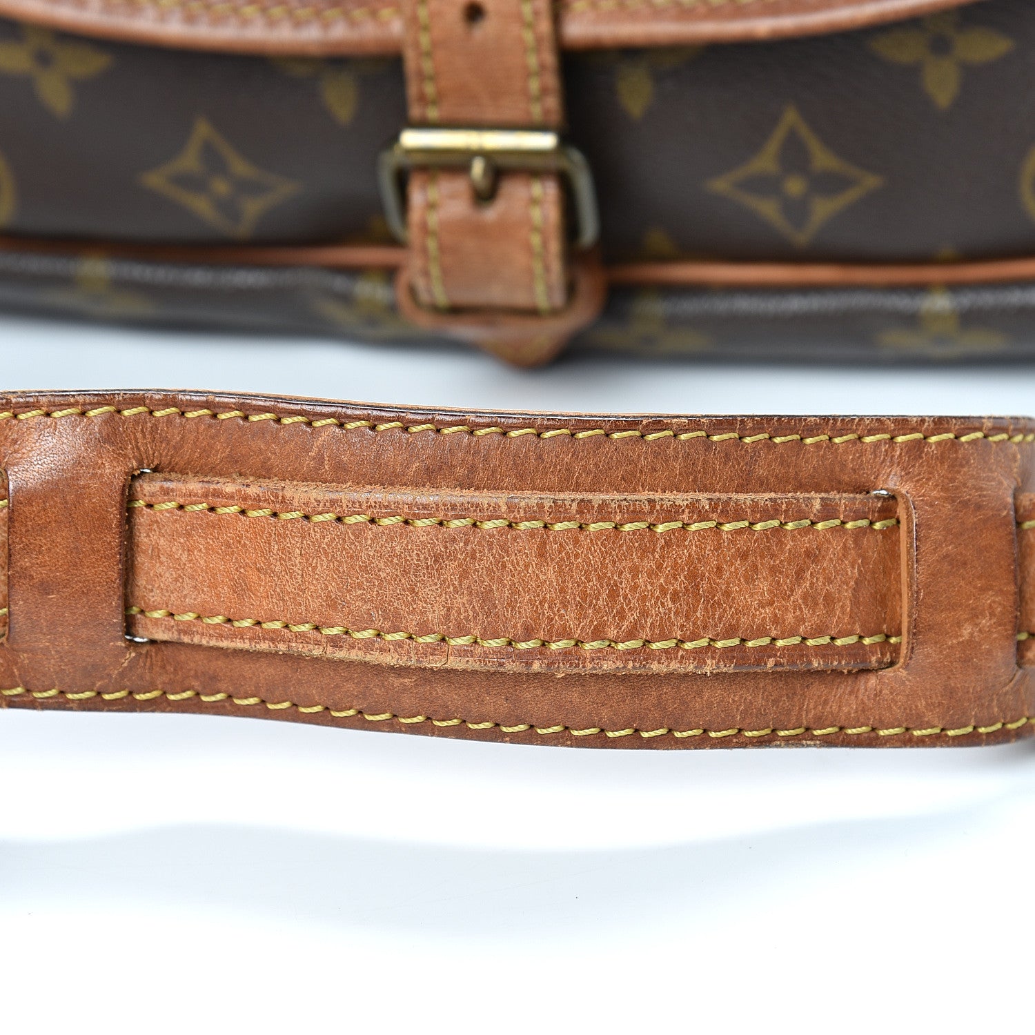 Louis Vuitton Monogram Saumur 30 26 of 29
