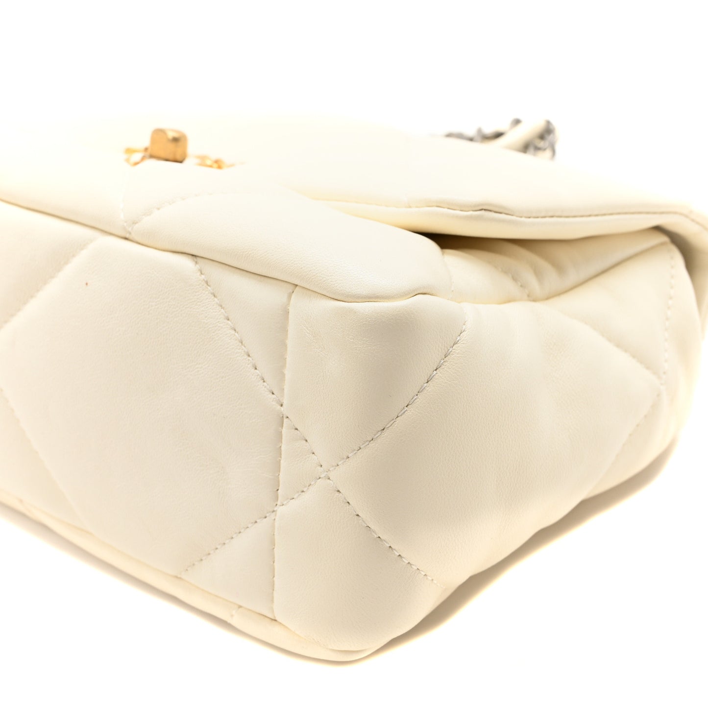 Lambskin Quilted Medium Chanel 19 Flap White