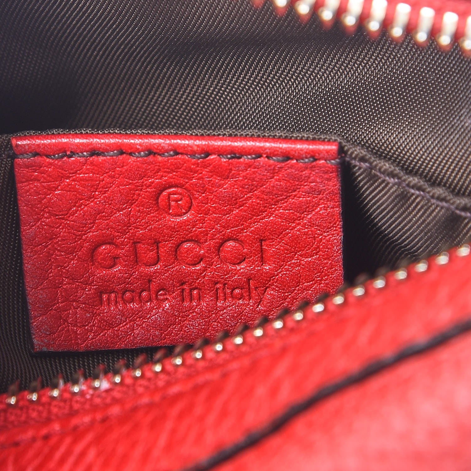 Gucci Pebbled Calfskin Medium Soho Cosmetic Case Red 6 of 10