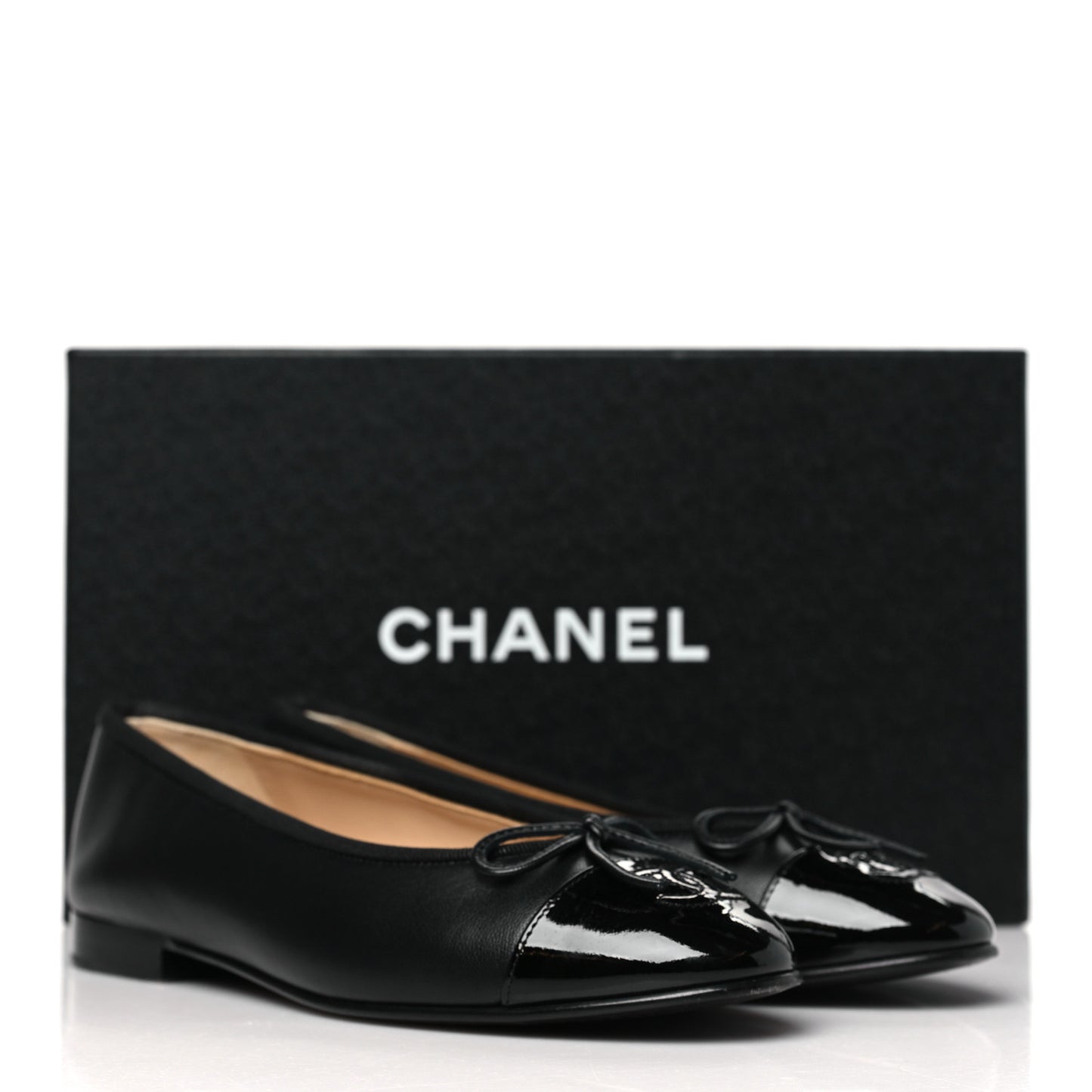 Lambskin Patent CC Cap Toe Ballerina Flats 36 Black