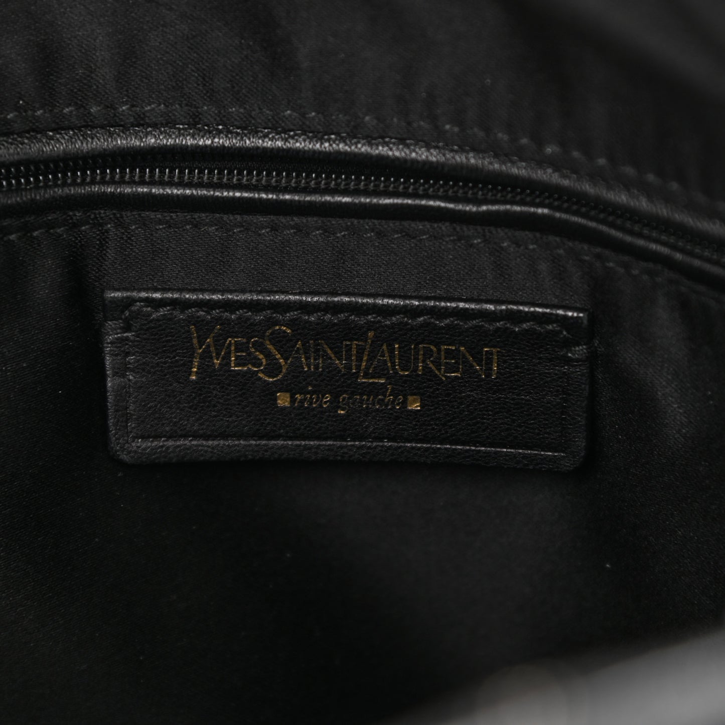 Textured Patent Calfskin Medium Muse Black