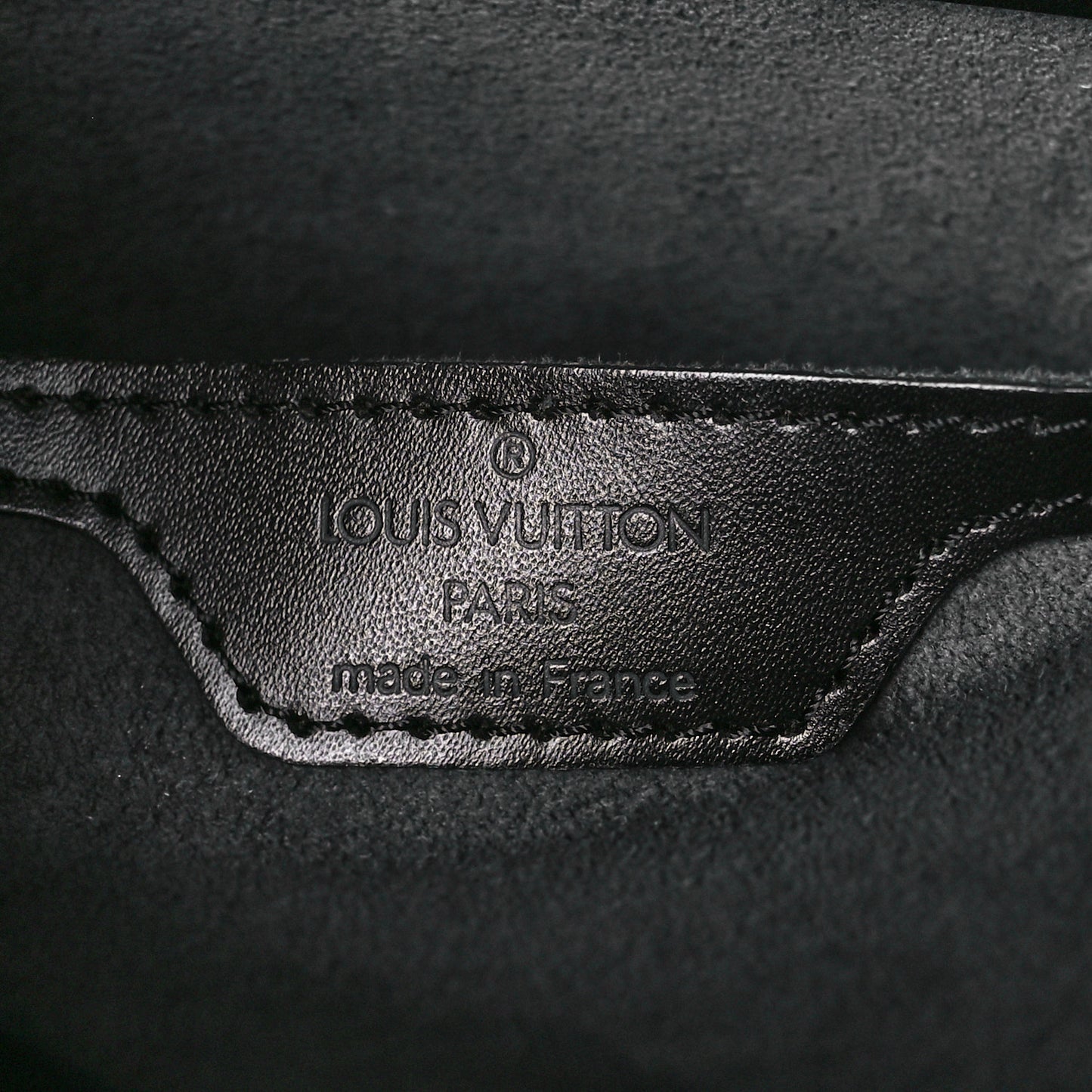 Epi Saint Jacques PM Long Straps Black