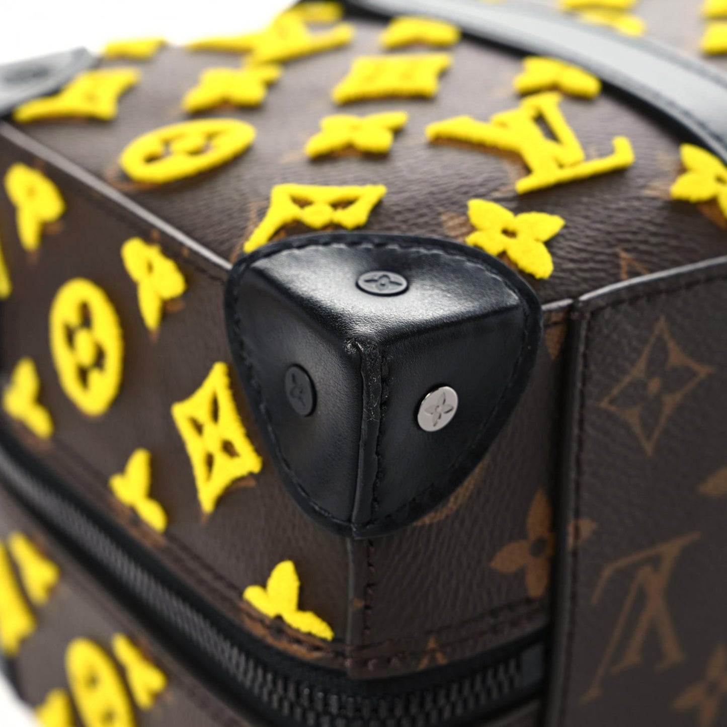 Monogram Tuffetage Speedy Trunk Jaune