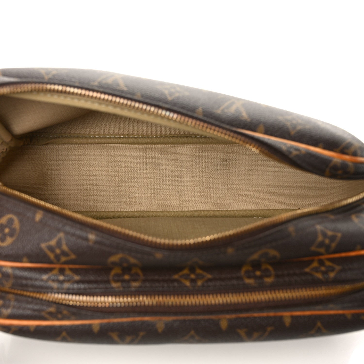 Louis Vuitton Monogram Reporter PM 6 of 12