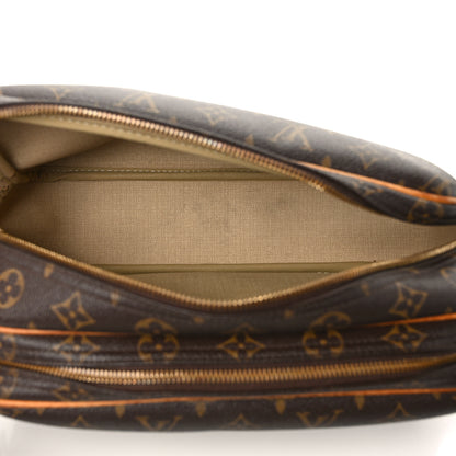 Louis Vuitton Monogram Reporter PM 6 of 12