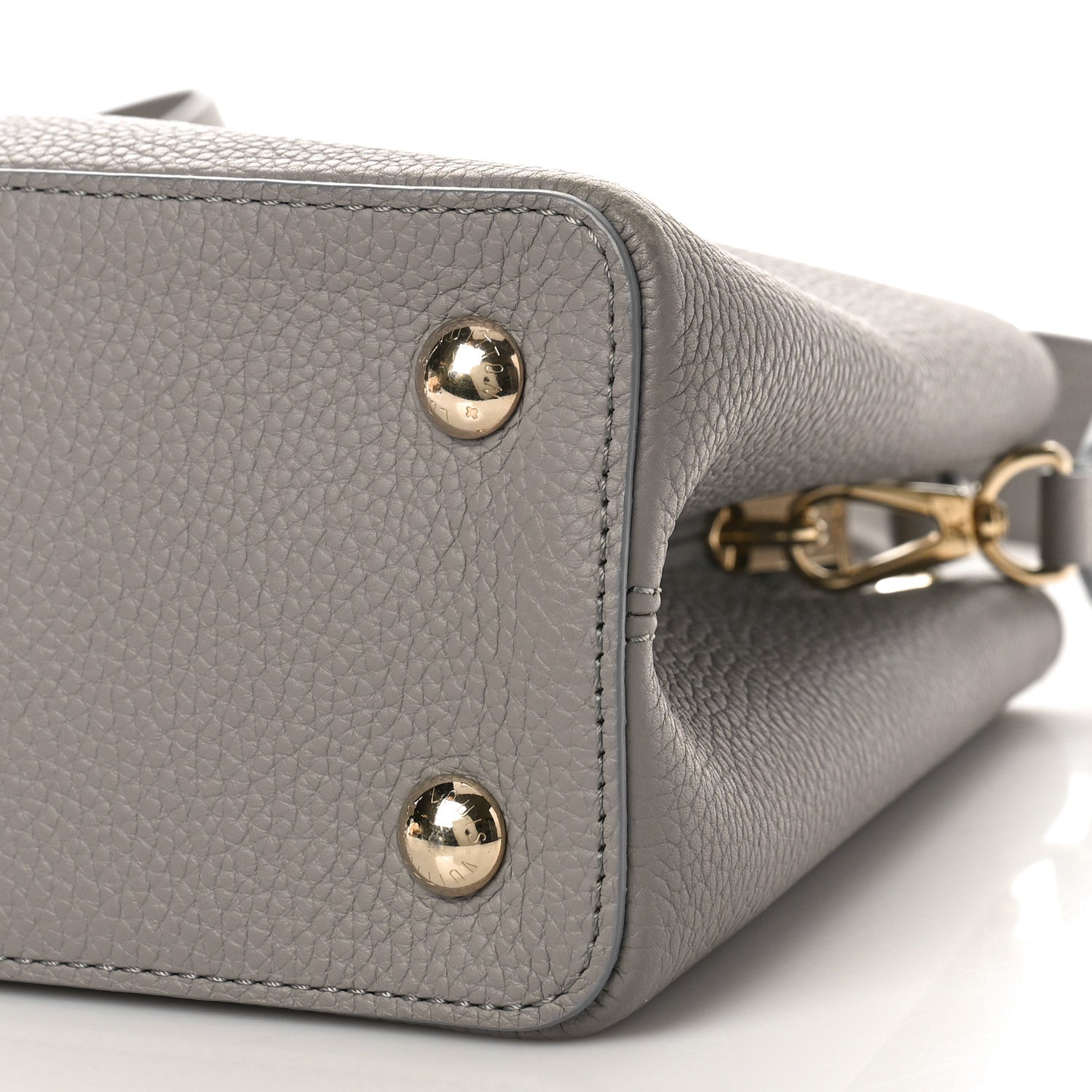 Louis Vuitton Taurillon Moonstone Capucines MM Galet 8 of 8