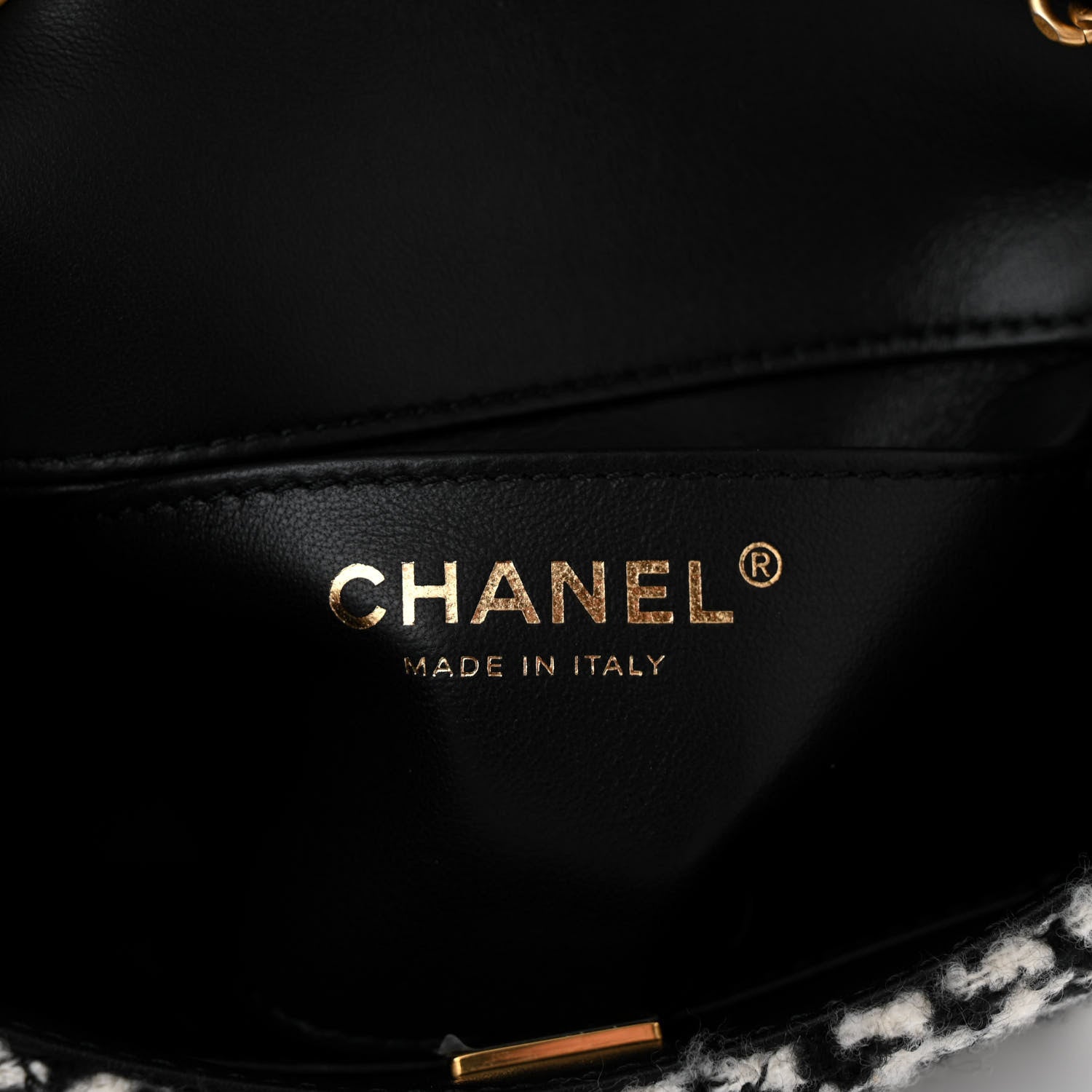 Chanel Tweed Houndstooth Quilted Mini Square Flap 6 of 11