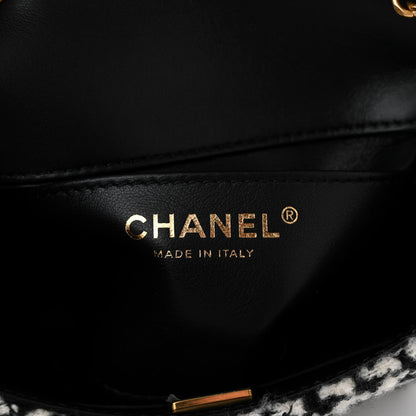 Chanel Tweed Houndstooth Quilted Mini Square Flap 6 of 11