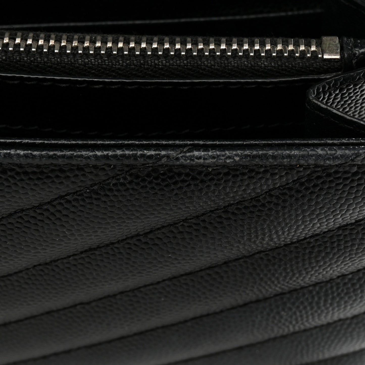 Grain De Poudre Matelasse Chevron Monogram Chain Wallet Black