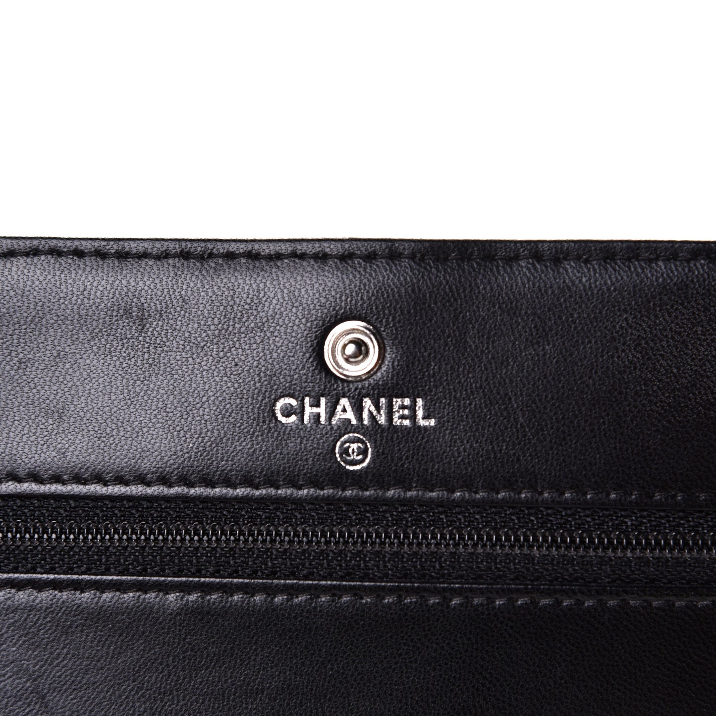 Lambskin Micro Quilted Wallet On Chain WOC Black
