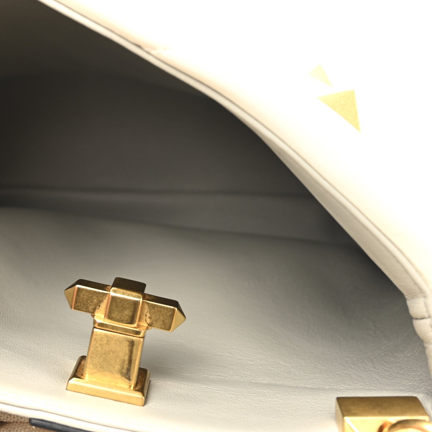 Nappa Small Roman Stud The Handle Bag Ivory