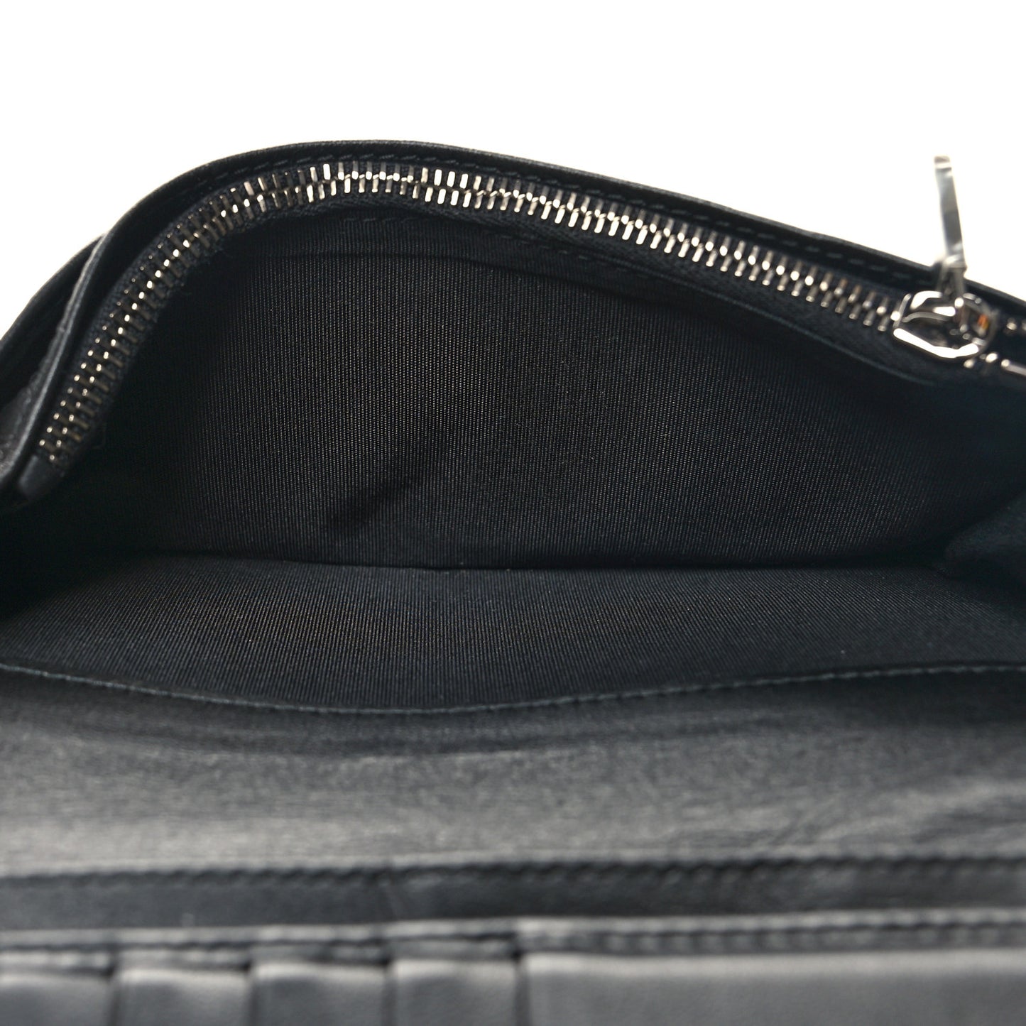 Oblique Vertical Wallet Black