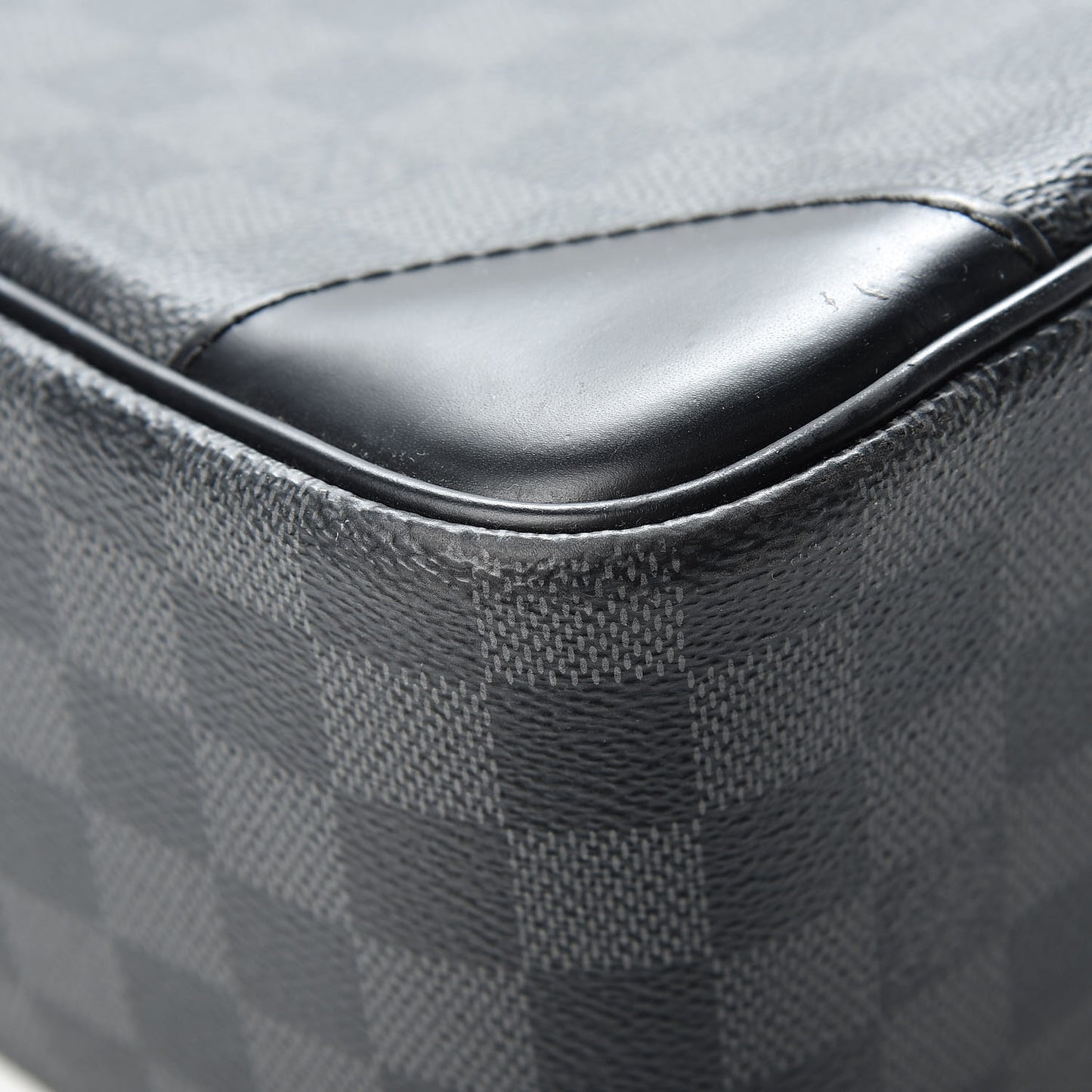 Damier Graphite Porte-Documents Voyage GM