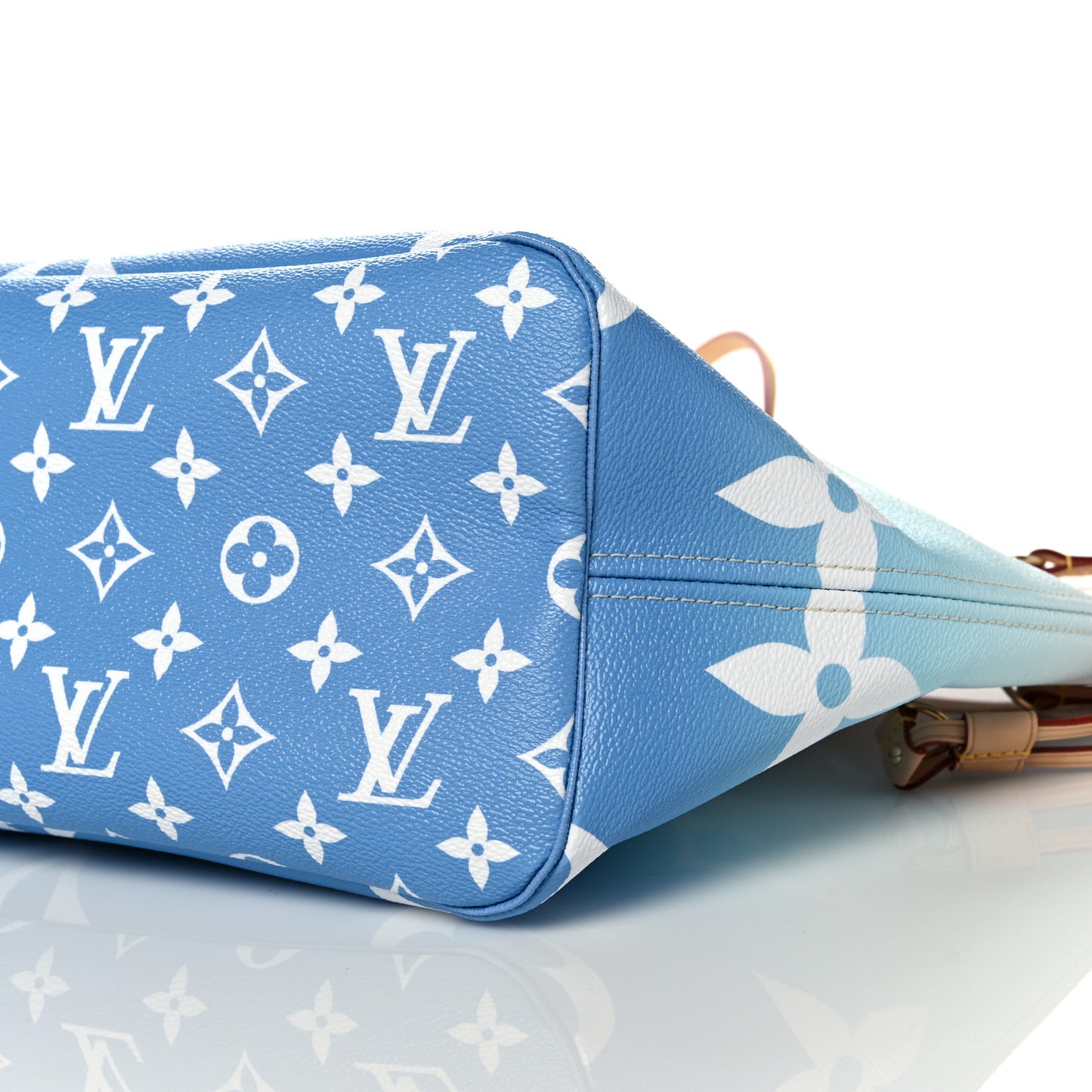 Monogram Giant By The Pool Neverfull MM Blue