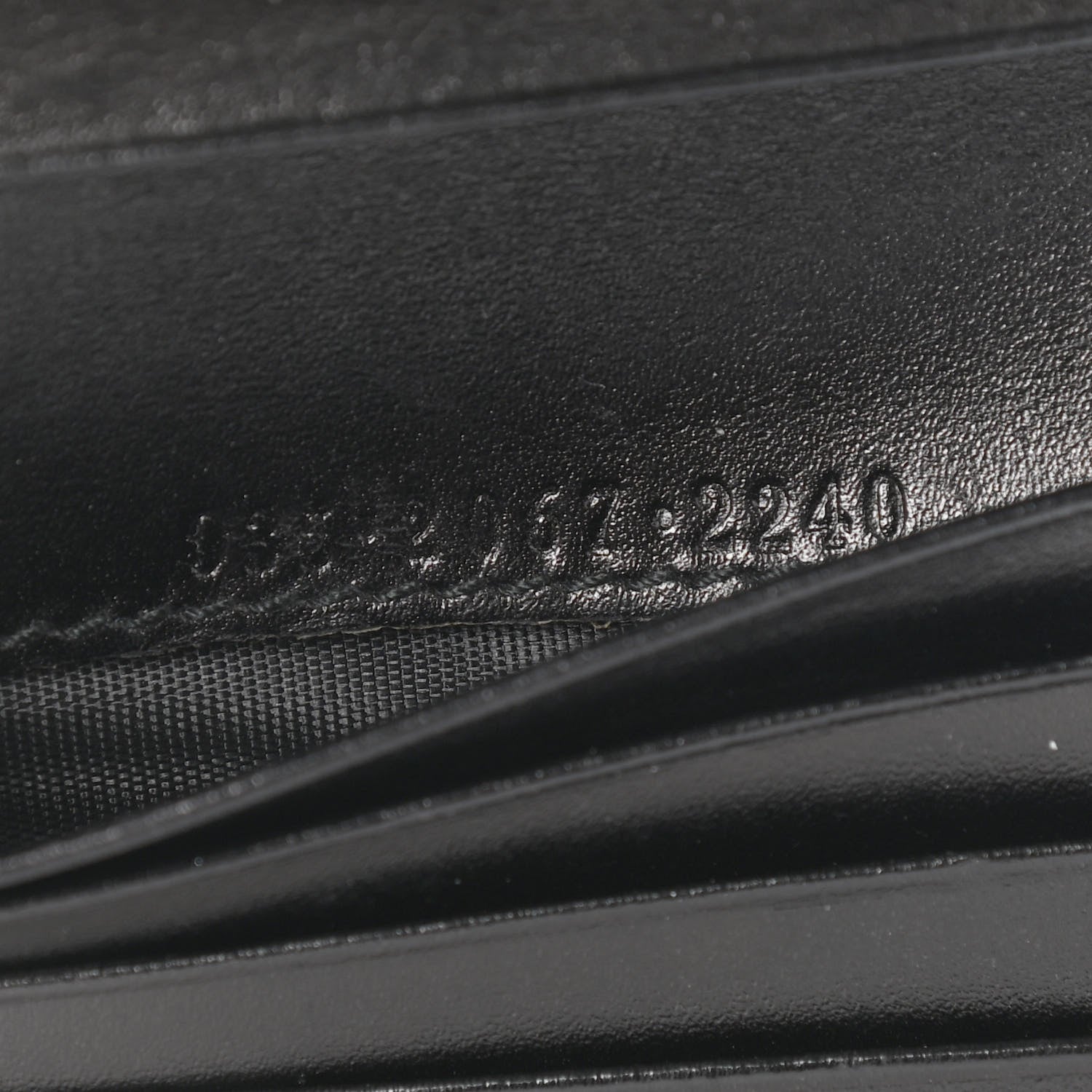 Gucci Calfskin Compact Wallet Black 7 of 17