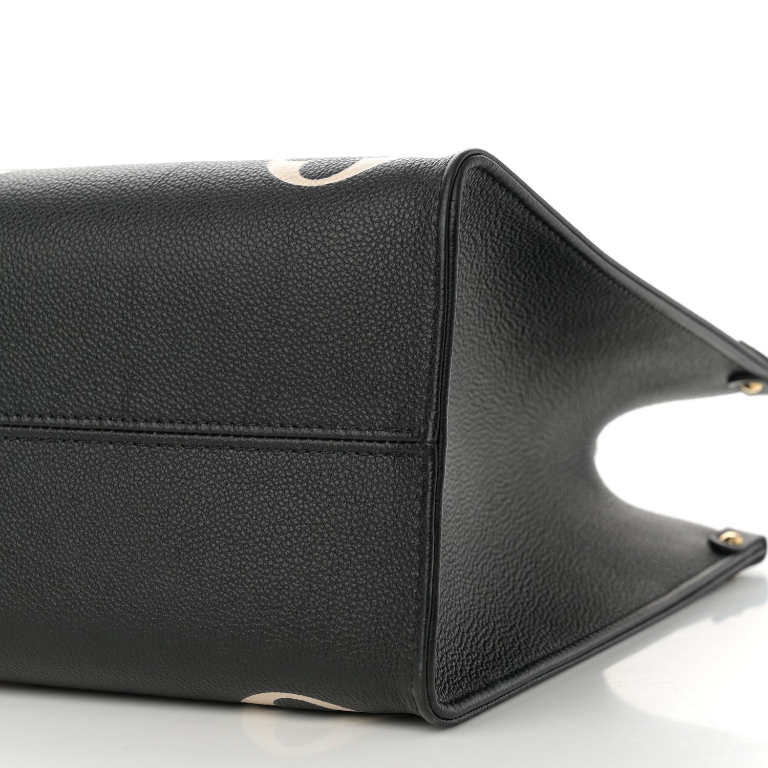 Louis Vuitton Empreinte Monogram Giant Onthego MM Black Beige 9 of 9