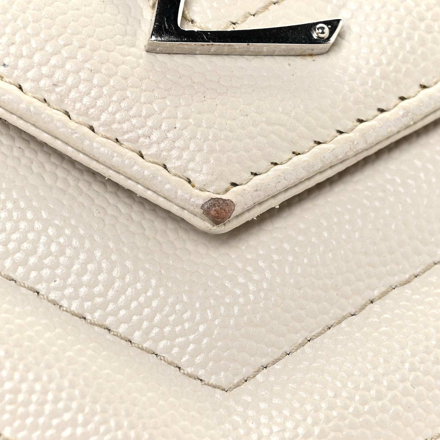 Saint Laurent Grain De Poudre Matelasse Chevron Monogram Chain Wallet Icy White 15 of 19