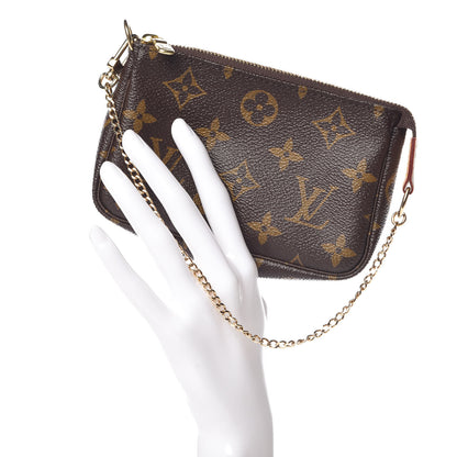 Louis Vuitton Monogram Mini Pochette Accessories 2 of 9