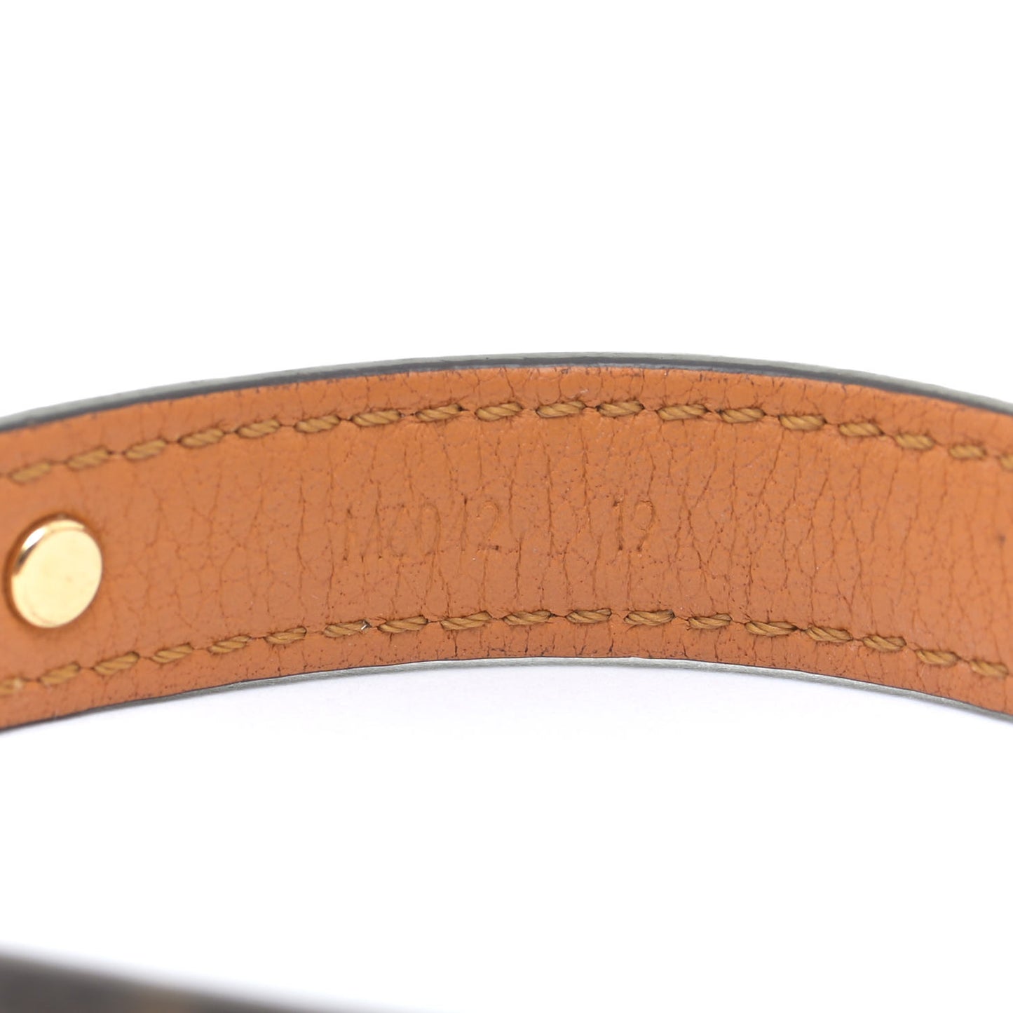 Monogram Essential V Bracelet 19