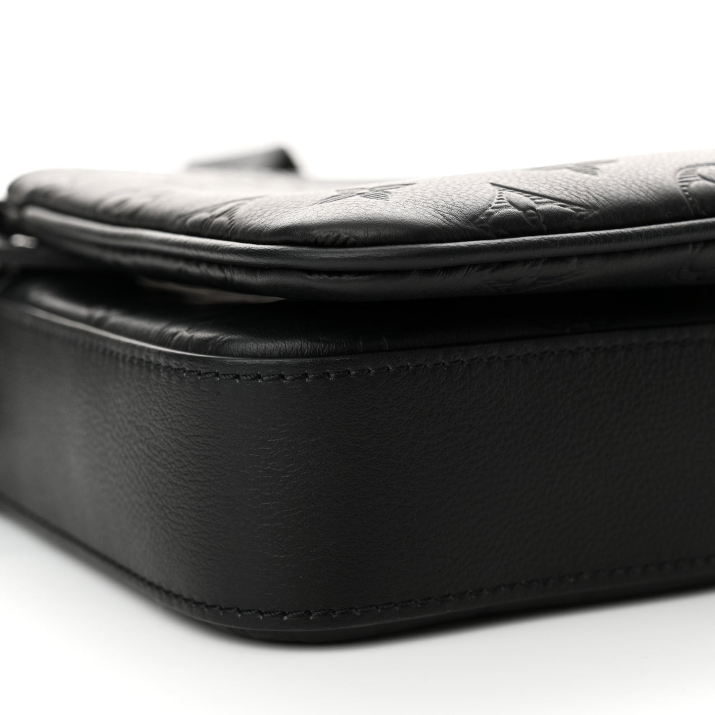 Calfskin Monogram Shadow Trio Messenger Black