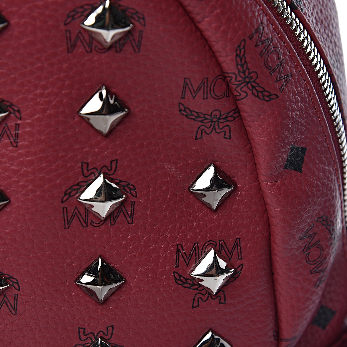 Visetos Studded Medium Stark Backpack Scooter Red