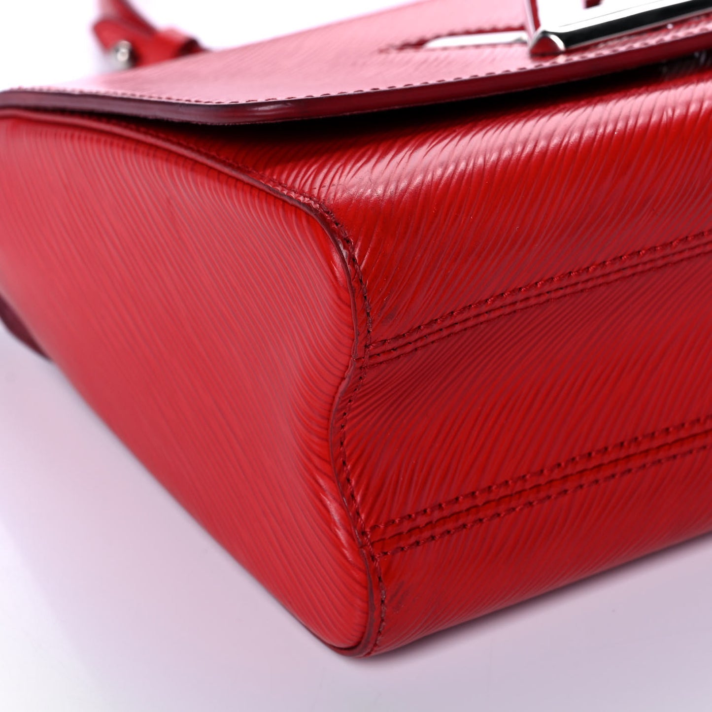 Epi Twist Shoulder Bag MM Coquelicot