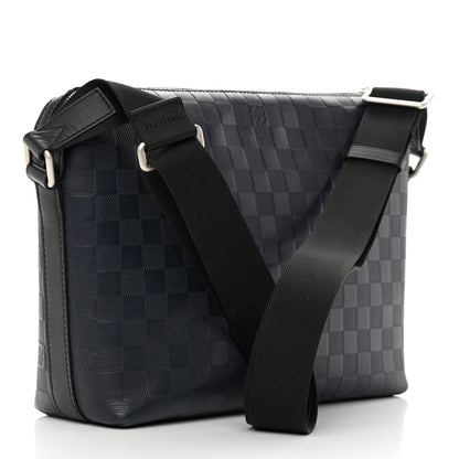 Louis Vuitton Damier Infini Messenger PM Cosmos 3 of 11