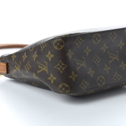 Louis Vuitton Monogram Looping MM 6 of 9