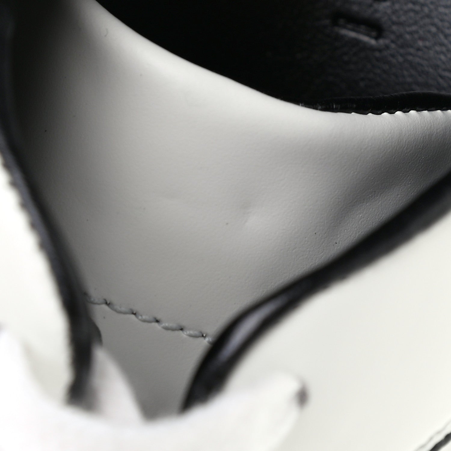 Gucci Calfskin Womens Interlocking G Sneakers 35.5 Black White 15 of 18