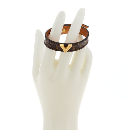 Louis Vuitton Monogram Essential V Bracelet 15 2 of 9